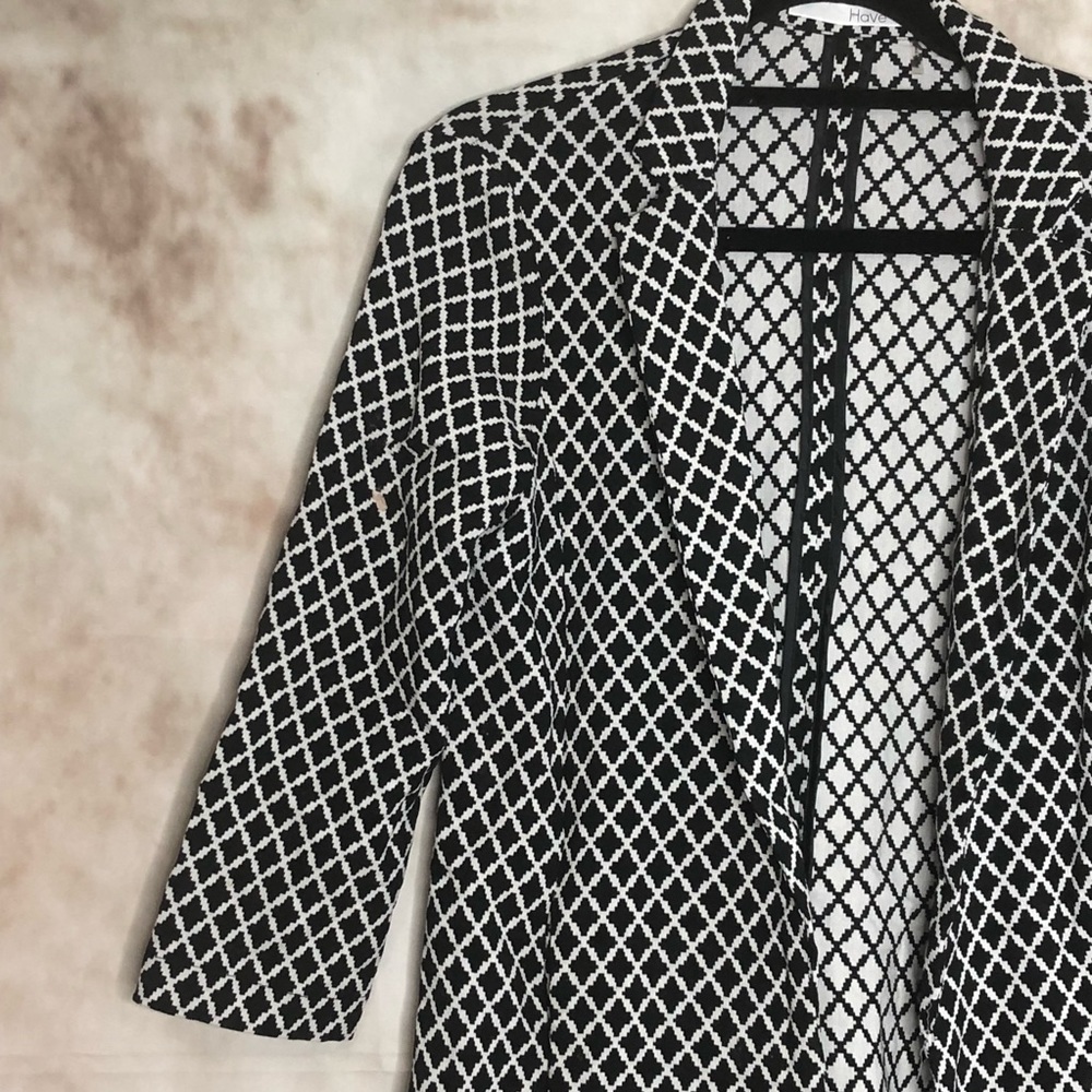 Have brand black white printed blazer jacket Small